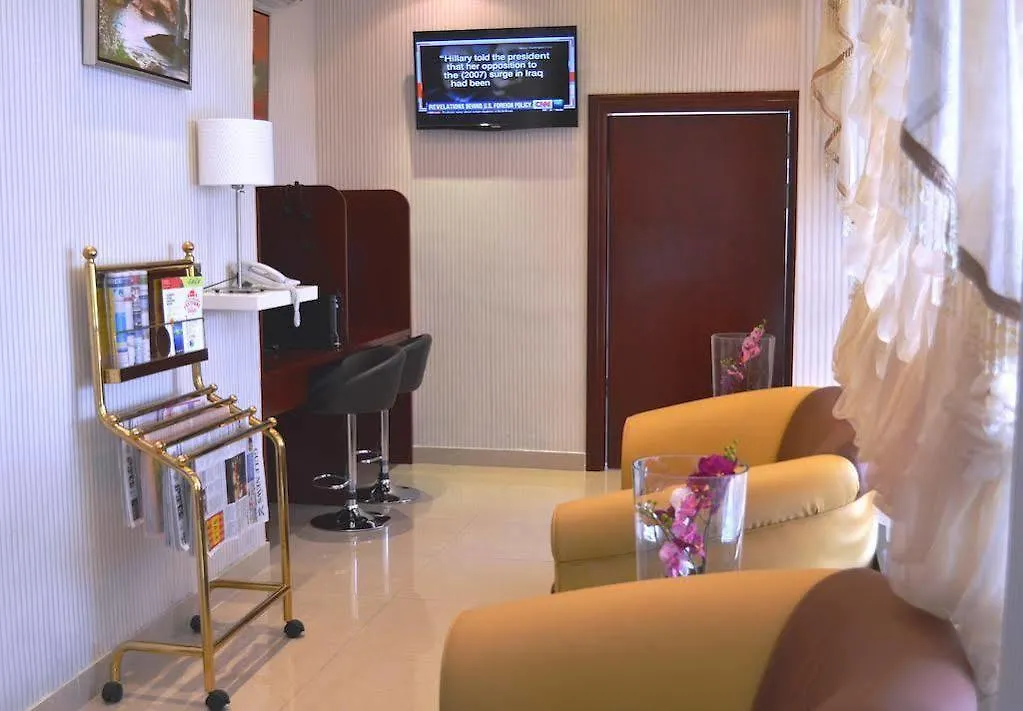 Oyo 101 Click Hotel Дубай 2*,